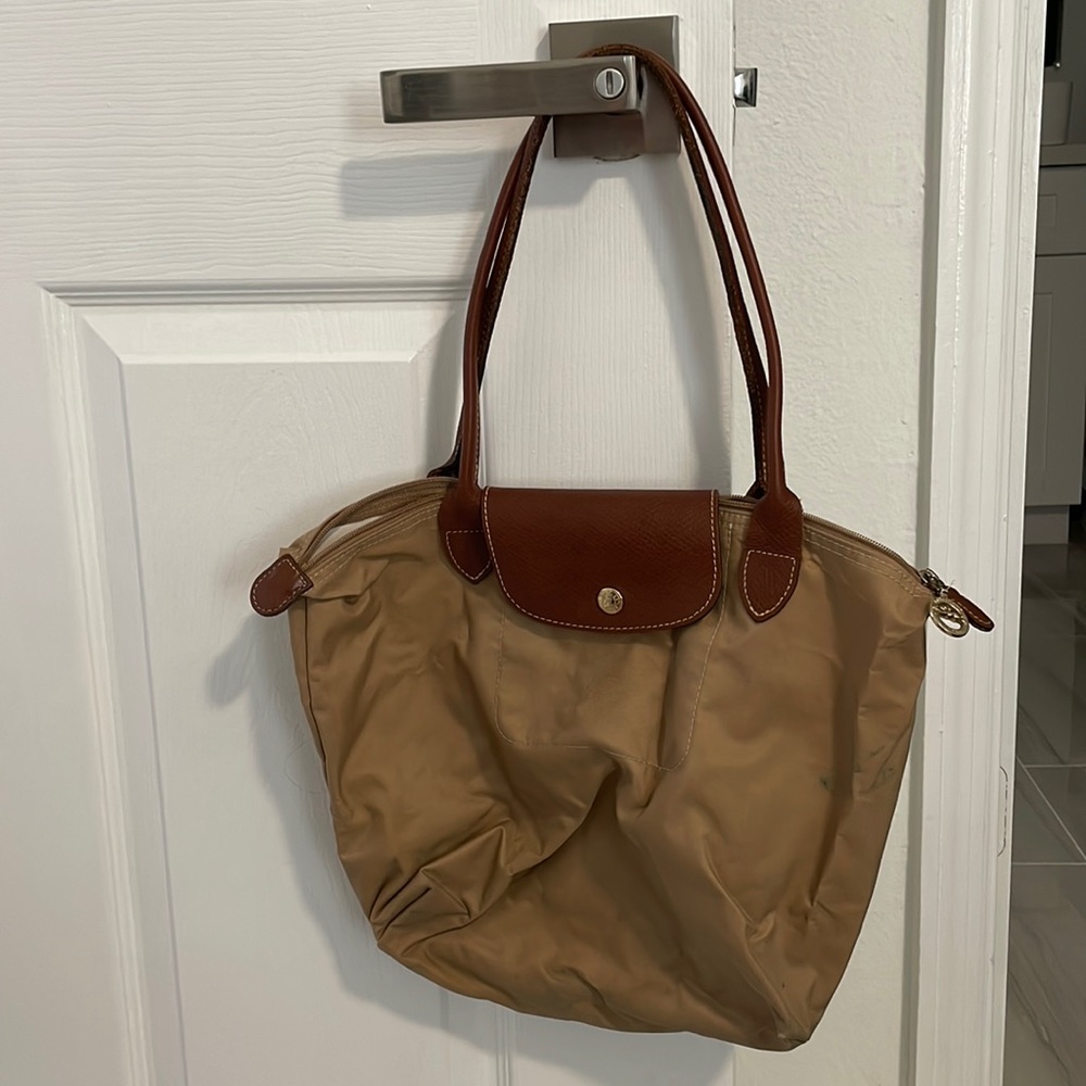 Longchamp purse